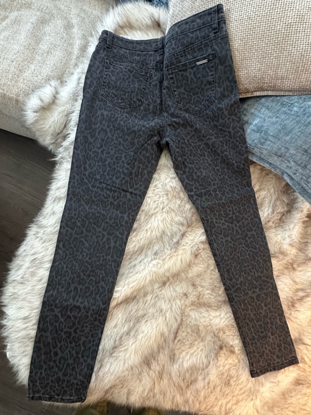 Michael Kors Women's Grey Leopard Print Jeans size 8